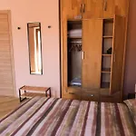 Casa V-ale